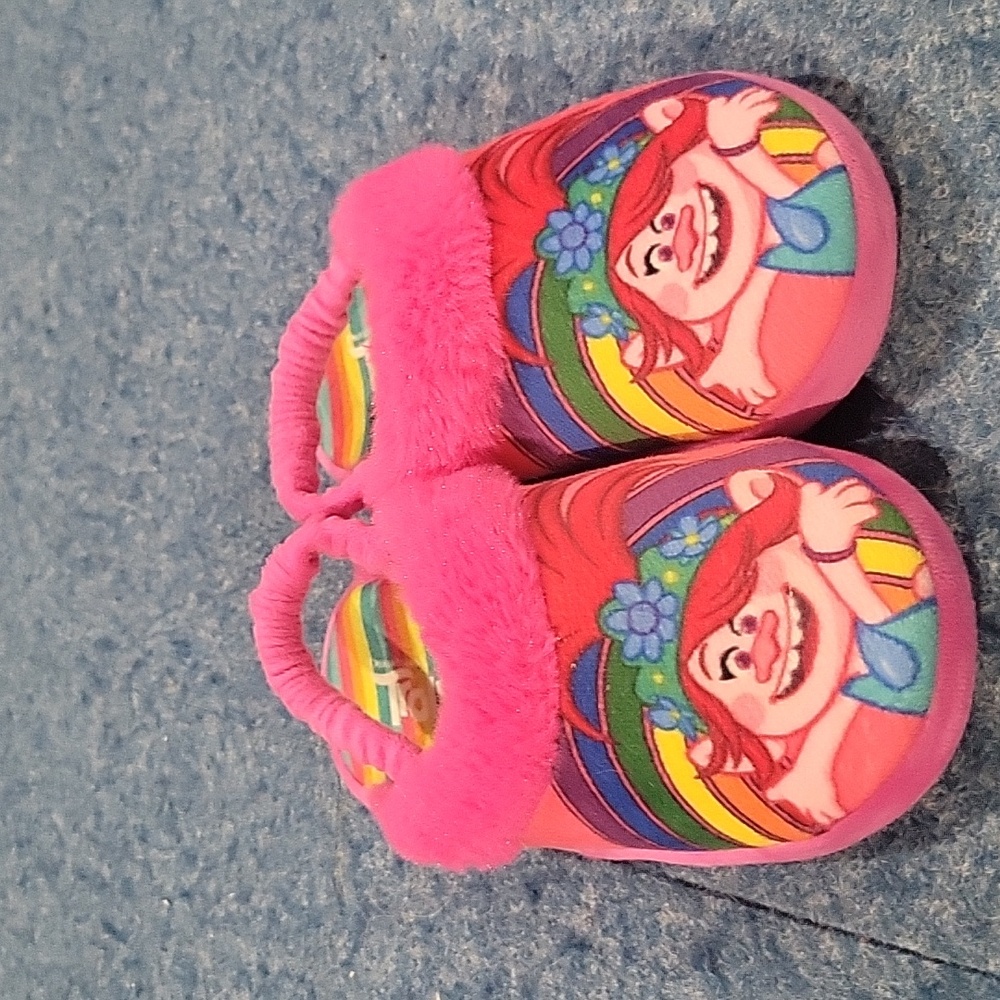 Trolls Poppy Slippers, size 11/12
